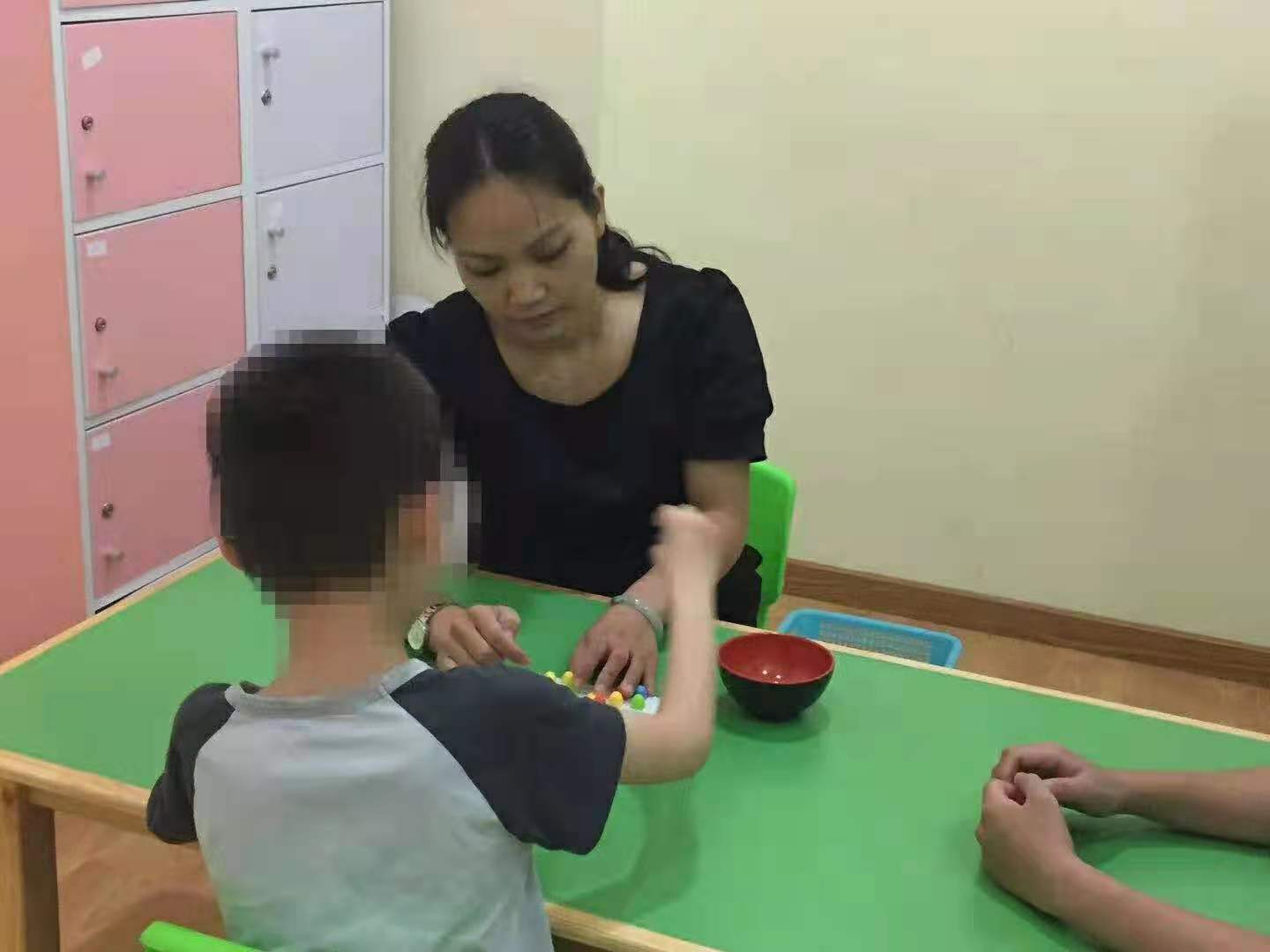 有谁知道:如何治疗孤独症训练步骤是什么?一站式服务